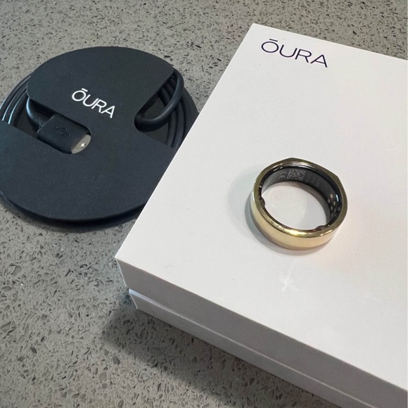 Oura Ring - Picture 2 of 2